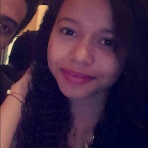 Meet your Posher, Stephany